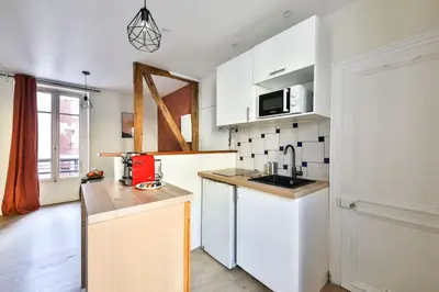 Cuisine ou kitchenette dans l'établissement 31.Studio 2Pers#Sèvres-Lecourbe#Necker