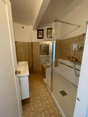 Salle de bains dans l'établissement magnifique appartement