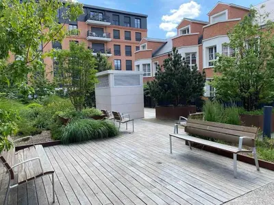 Jardin de l'établissement High Value up to 4pp apt La Defense & Champs Elysees