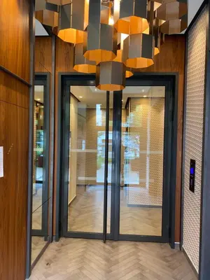 Plan de l'établissement High Value up to 4pp apt La Defense & Champs Elysees