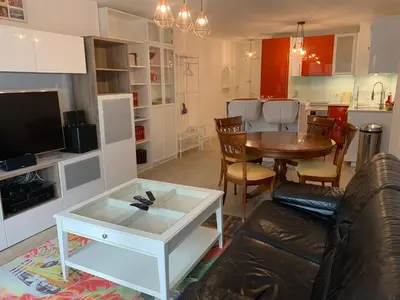 Cuisine ou kitchenette dans l'établissement Bel appartement de 65 m2 - bail mobilité