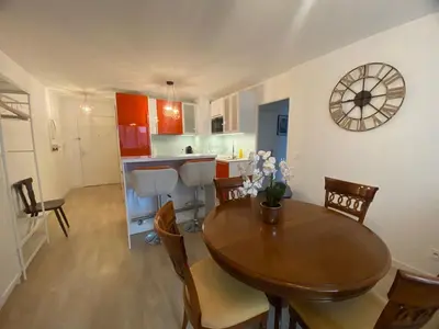Cuisine ou kitchenette dans l'établissement Bel appartement de 65 m2 - bail mobilité