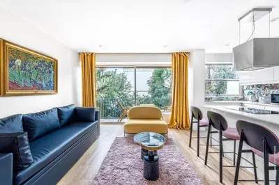 Coin salon dans l'établissement Boulogne Billancourt - Schuman 1bdr