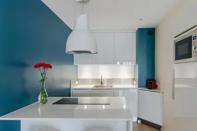 Cuisine ou kitchenette dans l'établissement Casteja Modern Residence