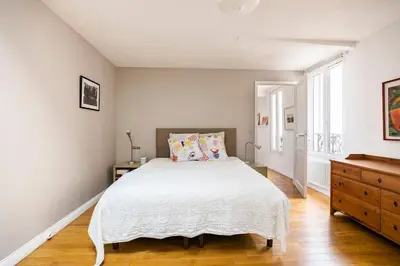 Un ou plusieurs lits dans un hébergement de l'établissement Country home in Paris