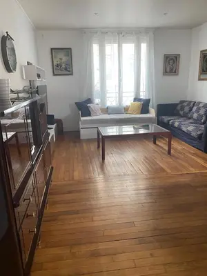 Cuisine ou kitchenette dans l'établissement appartement a 15 minute de centre de paris
