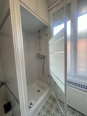 Salle de bains dans l'établissement appartement a 15 minute de centre de paris