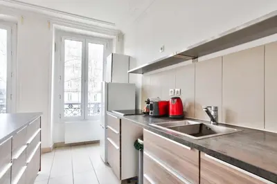 Plan de l'établissement Appartement Quartier Le Marais 2 Free Netflix
