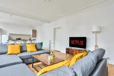 Plan de l'établissement Appartement Quartier Le Marais 2 Free Netflix