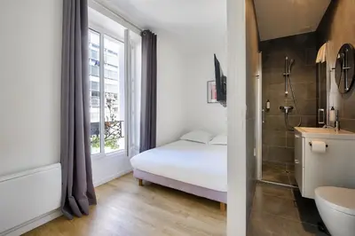 Salle de bains dans l'établissement Résidence Paris Ivry House