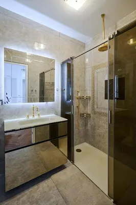 Salle de bains dans l'établissement Luxury Royal Suite, 118 square meters, notre dame, 3 bedrooms