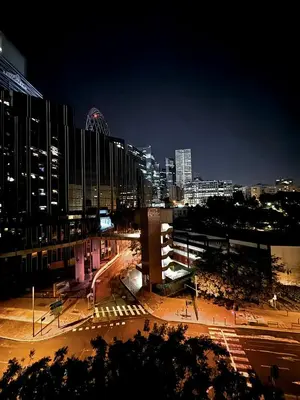 Vue générale sur Courbevoie ou vue de la ville depuis l'appartement
