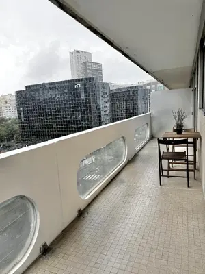 Balcon ou terrasse dans l'établissement Appartement Avec Balcon Vue Sur La Défense