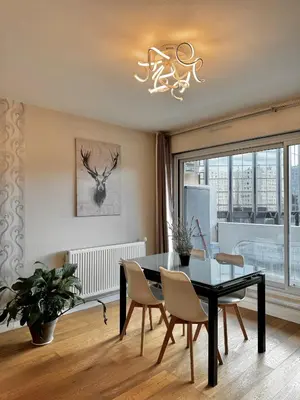 Plan de l'établissement Appartement Avec Balcon Vue Sur La Défense