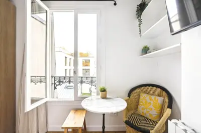 Coin salon dans l'établissement Stunning architect studio near Le Marais