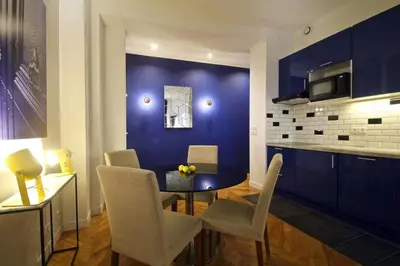 Cuisine ou kitchenette dans l'établissement Apartment near Montmartre
