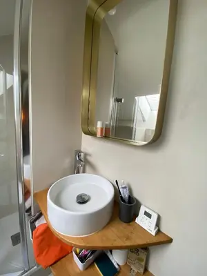 Salle de bains dans l'établissement Le Loft Lepic