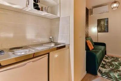 Cuisine ou kitchenette dans l'établissement 0#Studio 2pers#Champs Elysées#Arc de Triomphe
