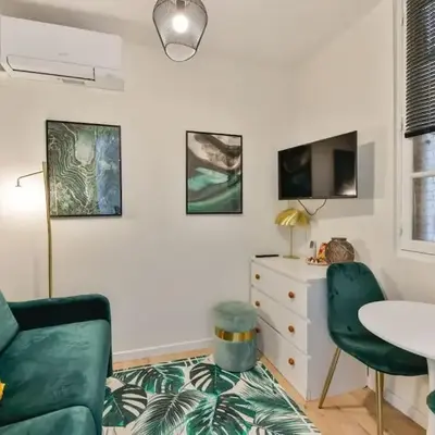 0#Studio 2pers#Champs Elysées#Arc de Triomphe