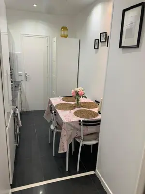 Plan de l'établissement Charmant appartement - PARIS 18