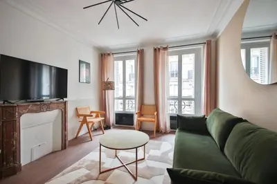 Télévision ou salle de divertissement dans l'établissement 3G#Appart 6Pers#2 Chambres#Commerce#Paris 15#AC