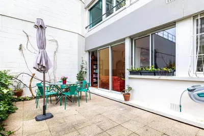 Balcon ou terrasse dans l'établissement GuestReady - Séjour au calme à Belleville