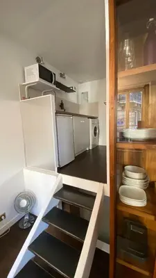 Cuisine ou kitchenette dans l'établissement Marais joli deux pièces