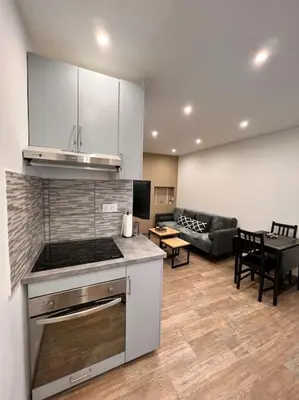 Cuisine ou kitchenette dans l'établissement Beau T3 à Arcueil à 3 min RER B « Laplace »