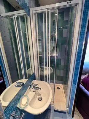 Salle de bains dans l'établissement Studio dans le quartier luxe
