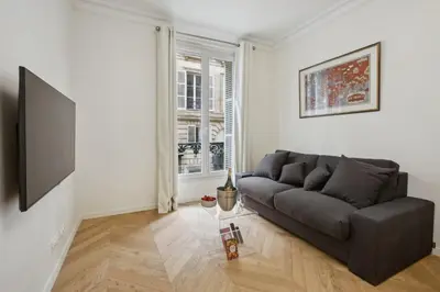 Télévision ou salle de divertissement dans l'établissement 270 Suite Haute - Superb apartment in Paris.