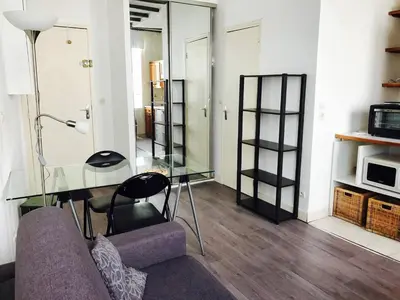 Cuisine ou kitchenette dans l'établissement Studio Oberkampf