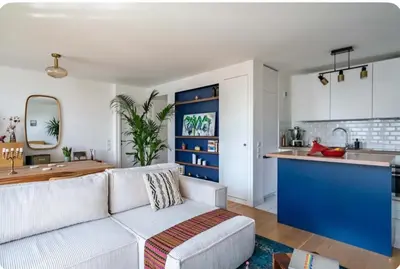 Cuisine ou kitchenette dans l'établissement Stunning apartment with balcony to visit Paris