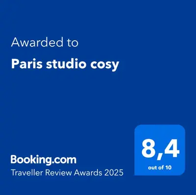 Certificat, récompense, panneau ou autre document affiché dans l'établissement Paris studio cosy climatisé