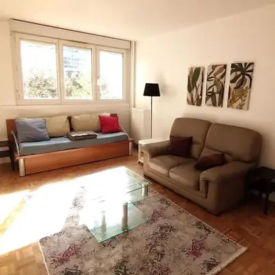 Cosy 2 BR