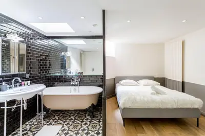 Salle de bains dans l'établissement SLEEPOO - Fabulous 8