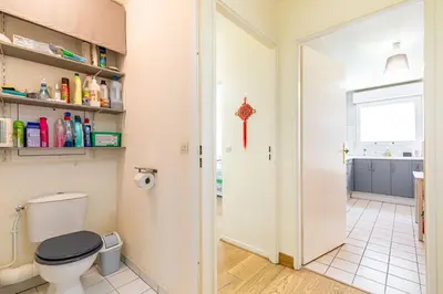Salle de bains dans l'établissement GuestReady - White getaway near Jardin des Plantes
