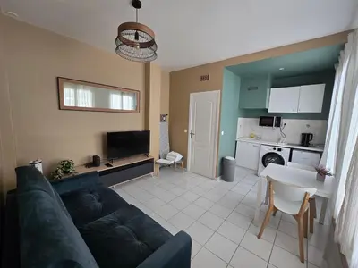 Cuisine ou kitchenette dans l'établissement Appartement spacieux 28m2 avec chambre séparée