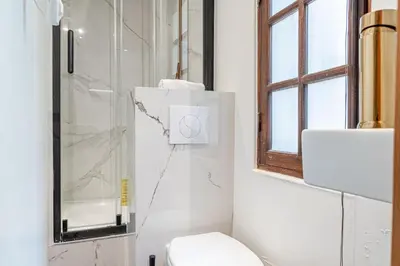 Salle de bains dans l'établissement Lavie Maison little Flat Le Marais