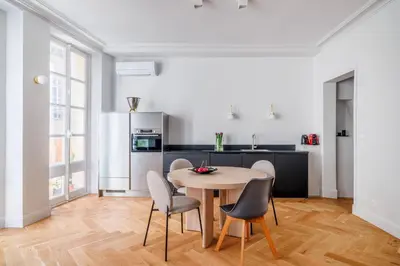 Cuisine ou kitchenette dans l'établissement Luxury Living à Montorgueil