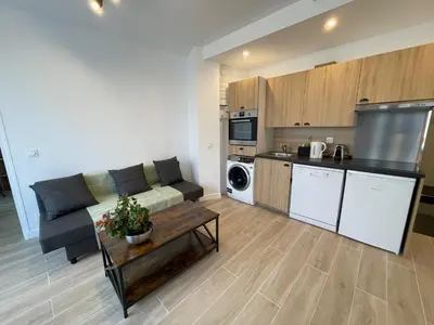 Cuisine ou kitchenette dans l'établissement Paris Maurice Nordmann superbe 2 pièces