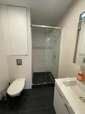 Salle de bains dans l'établissement Paris Maurice Nordmann superbe 2 pièces