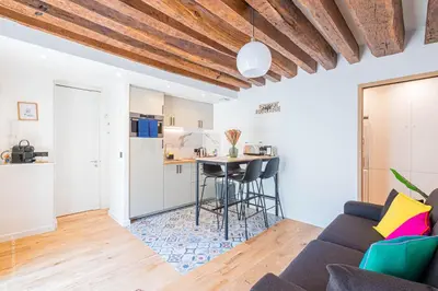 Cuisine ou kitchenette dans l'établissement Le Petit Rex