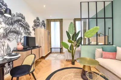 Télévision ou salle de divertissement dans l'établissement Cosy apartment - 1BR-3P - Rue du Bac