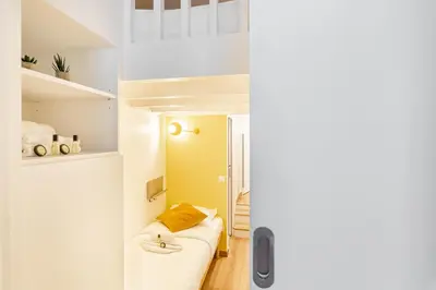 Salle de bains dans l'établissement Lavie Maison Chic Stay AC Parking