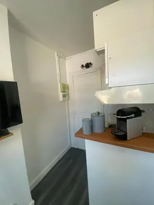 Cuisine ou kitchenette dans l'établissement Studio la griotte