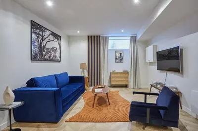 Télévision ou salle de divertissement dans l'établissement Duplex Center of Paris by Studio prestige